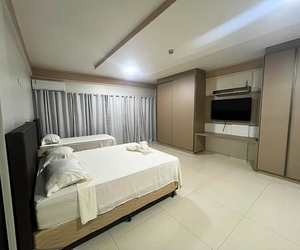 Quarto confortável e moderno da hospedagem em Morrinhos GO